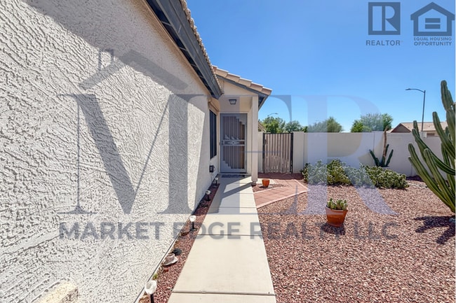 Photo - 2Bed/2Bath Home in 55+ Community in Peoria...
