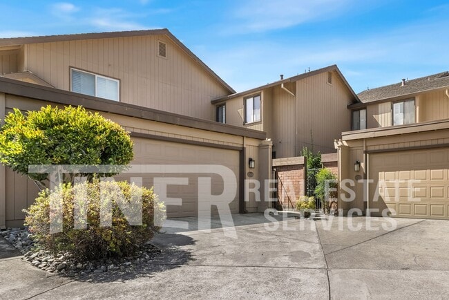 Photo - 8708 Bluff Ln