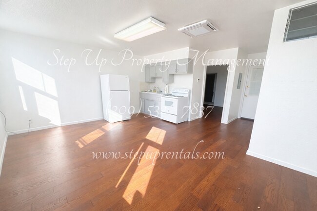 Photo - 69 S Washington St Unit 1