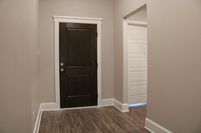 Photo - 5421 Meadow Ridge Dr