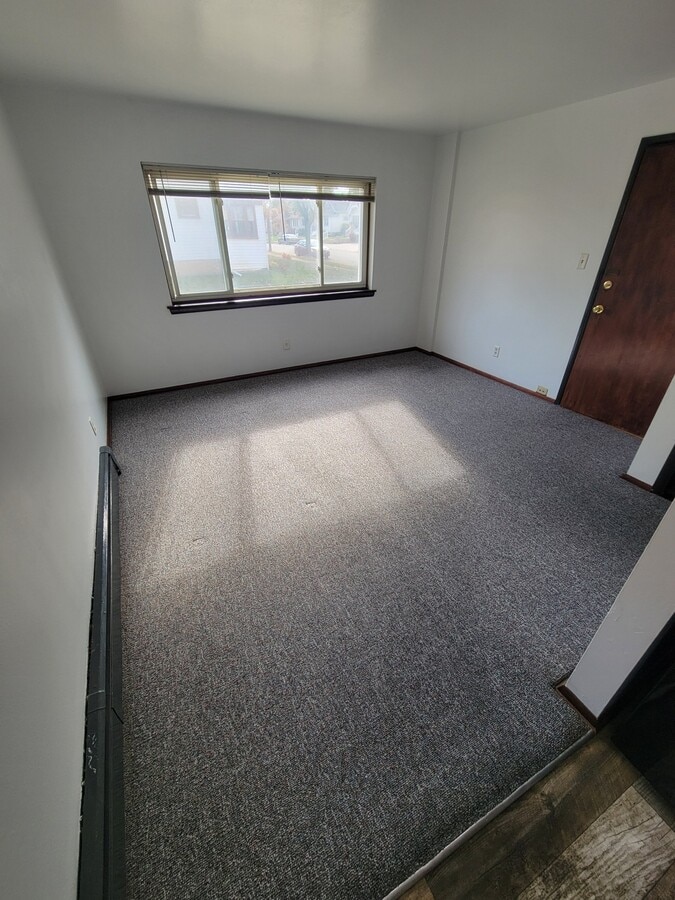 Photo - 6535 Beloit Rd Unit 2