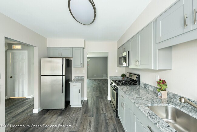 Photo - 14 Stuart Dr