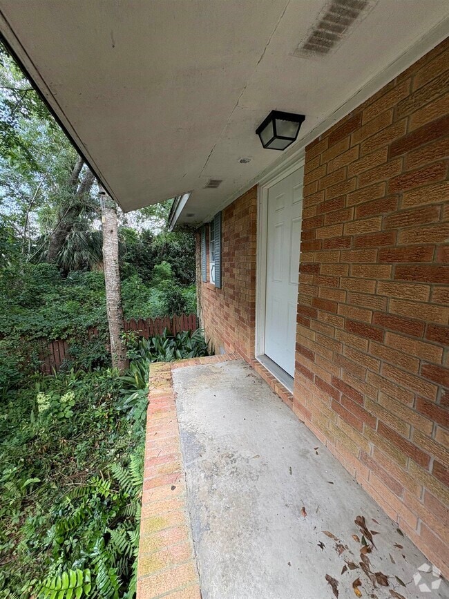 Building Photo - 821 Cherry St Rental