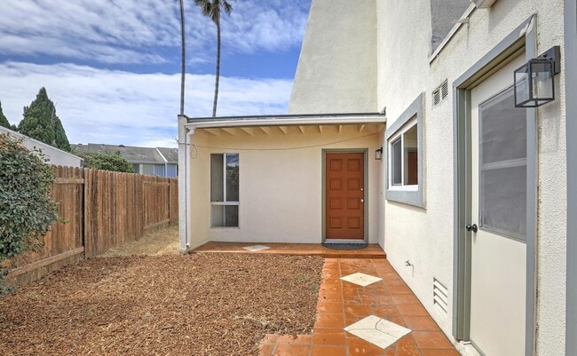Building Photo - 7395 Freeman Pl Unit A