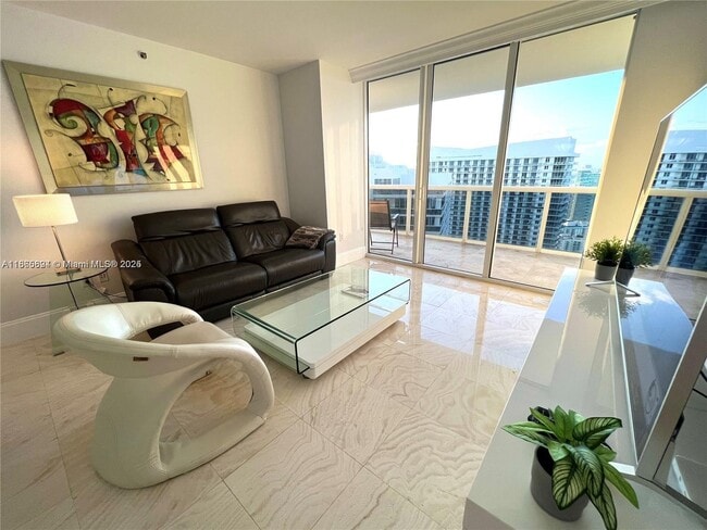 Photo - 1830 S Ocean Dr Unidad 4611