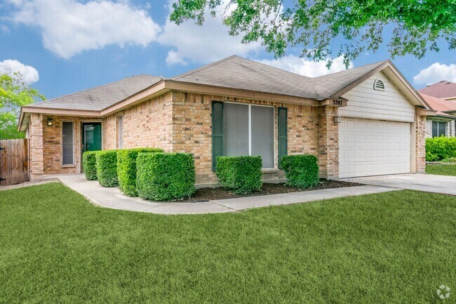 Building Photo - 3 Bedroom 2 Bathroom located in Pheasant R... Rental