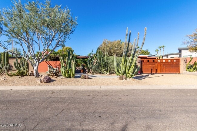 Building Photo - 5018 N 71st Pl Rental