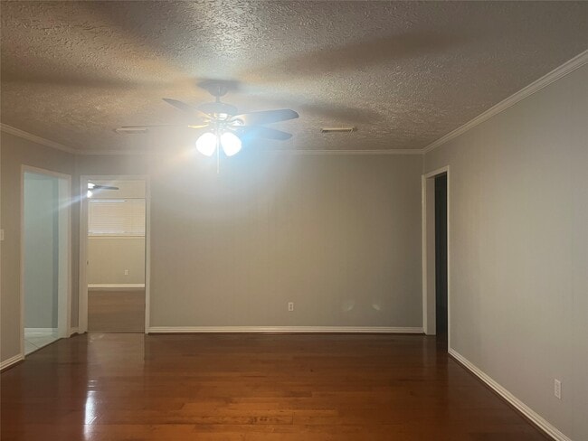 Photo - 11107 Sageking Dr