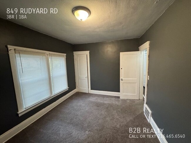 Photo - 849 Rudyard Rd