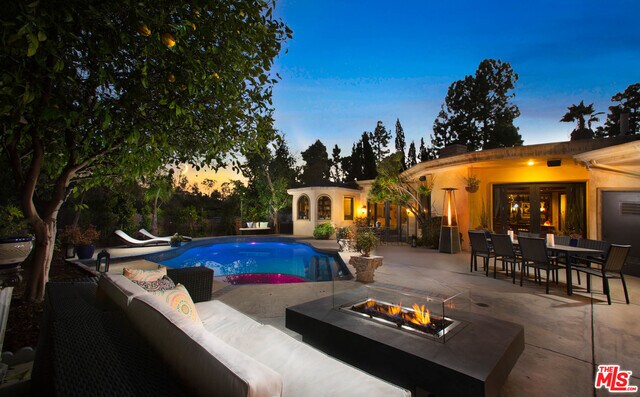 Photo - 1880 LOMA VISTA Dr House