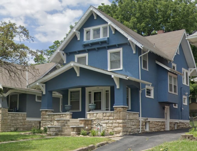Building Photo - 136 Lawn Ave Rental