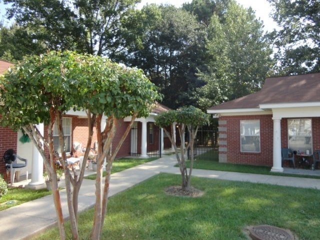 Building Photo - 170 Timberlawn Rd Unit #170 D-1