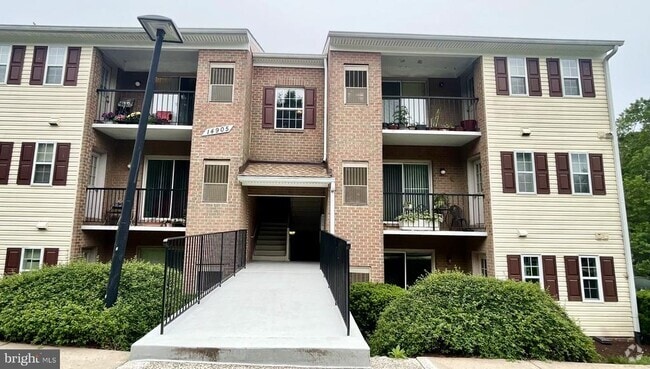 Building Photo - 14905 Rydell Rd Unit B1 Rental