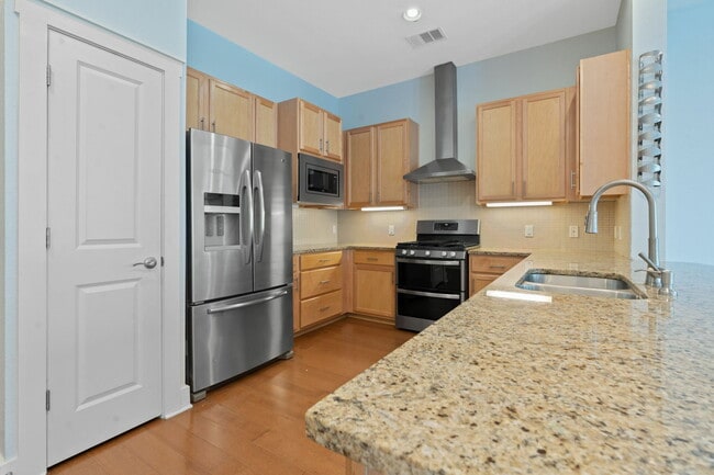 Photo - 2520 Bluebonnet Ln