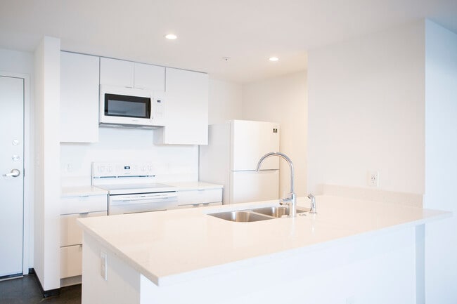 Photo - 4100-4112 Commerce