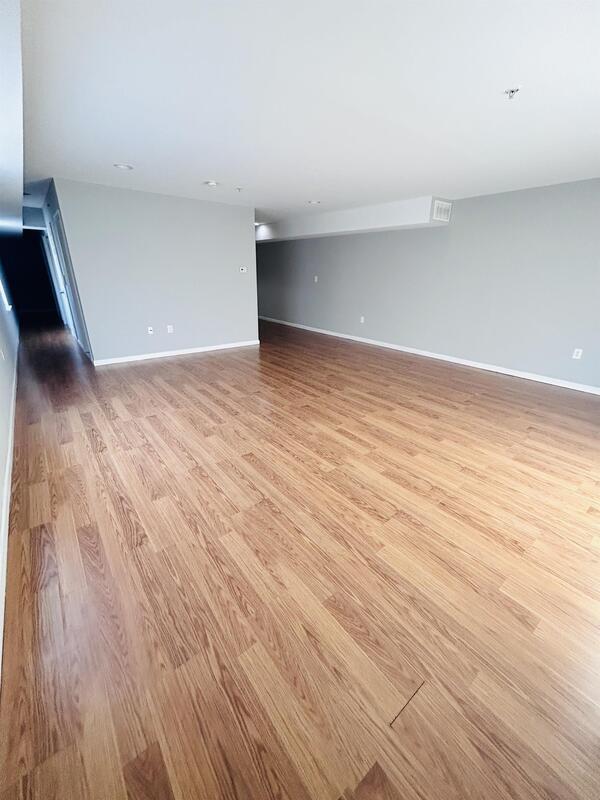 Photo - 5038 Spruce St