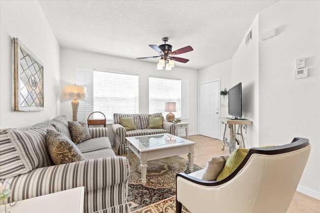 Building Photo - 158 SW Peacock Blvd Unit 30-105 Rental