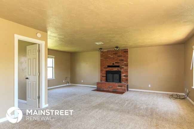 Photo - 1721 SE 8th St