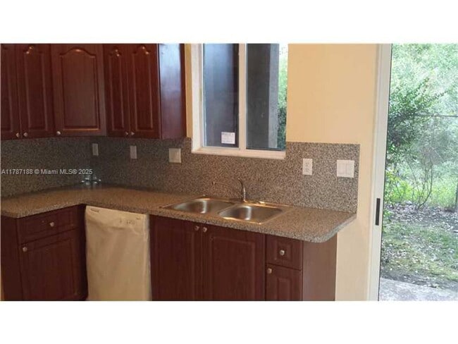 Building Photo - 21205 NW 14th Pl Rental