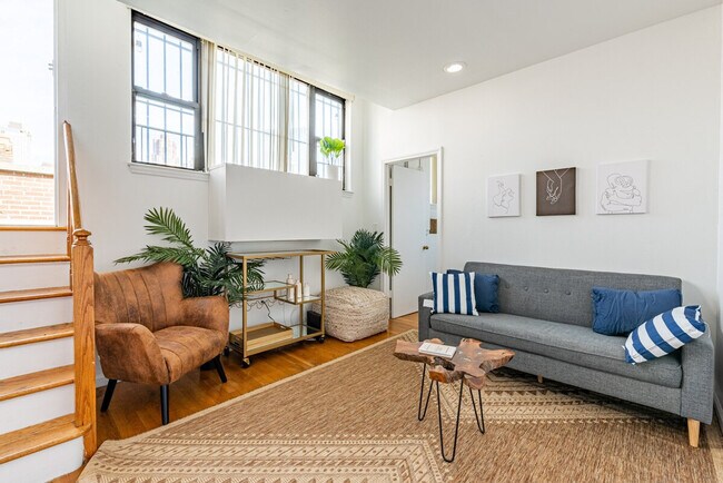 Photo - 735 10th Ave Unidad ID1323993P