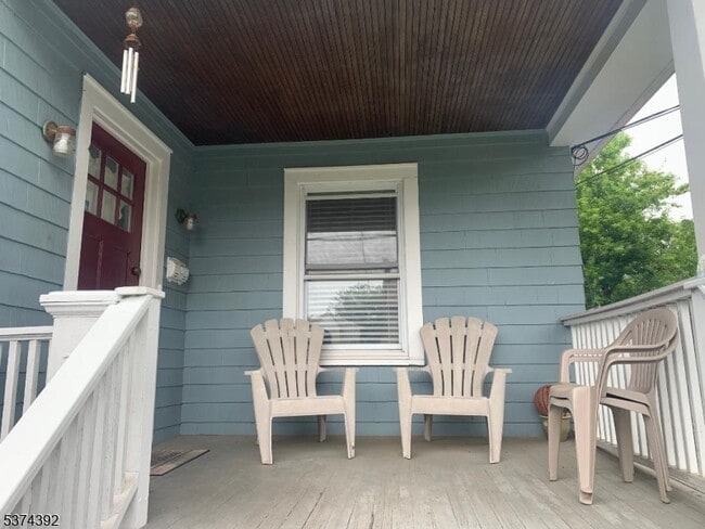 Photo - 33 Lincoln Pl