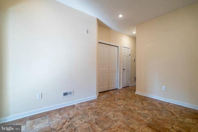 Photo - 2227 N Park Ave