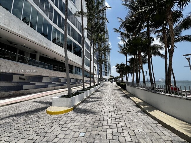 Photo - 335 S Biscayne Blvd Unit 2900