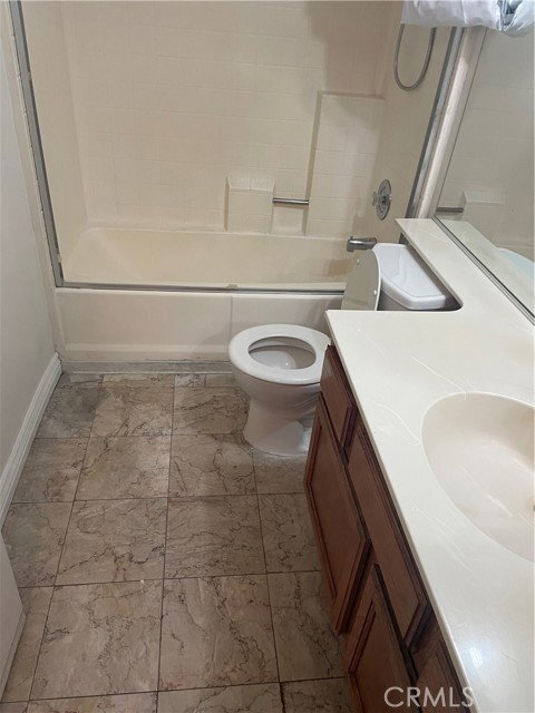 Photo - 7547 Bellingham Ave
