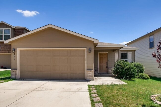 Building Photo - beautifully maintained 3-bedroom, 2-bathro... Rental