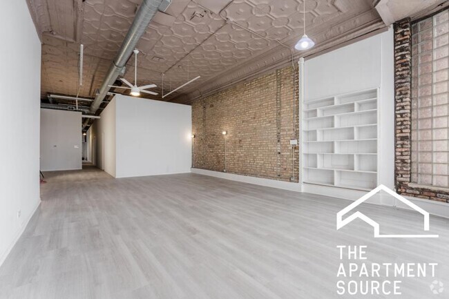 Building Photo - 4 bedroom in Chicago IL 60647 Unit 1 Rental
