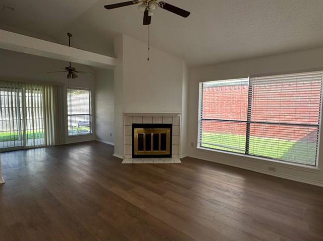 Photo - 942 Boxwood Dr