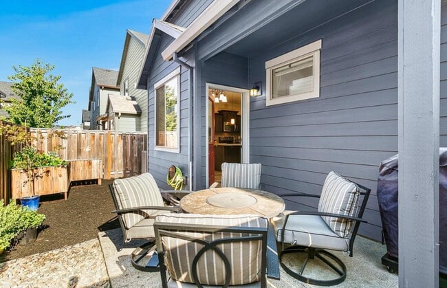 Photo - 2833 25th Ave