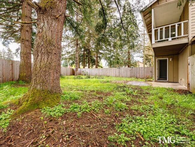 Building Photo - HildebrandtSD-2 Unit A