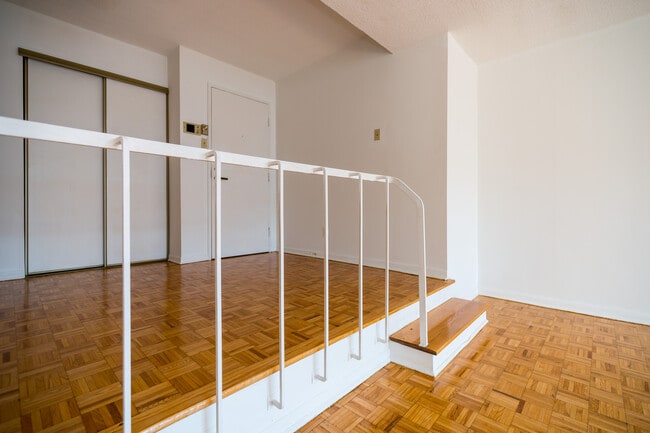 Photo - Place Du Fort