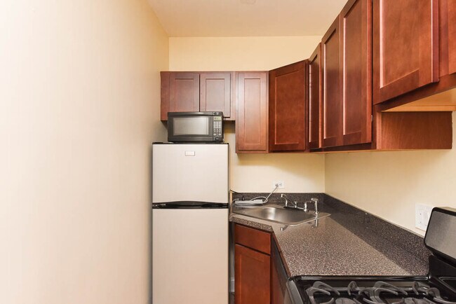 Photo - 511 W Melrose St Unit 402