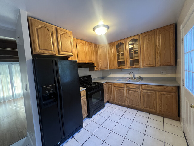 Photo - 22223 Navaho Ave