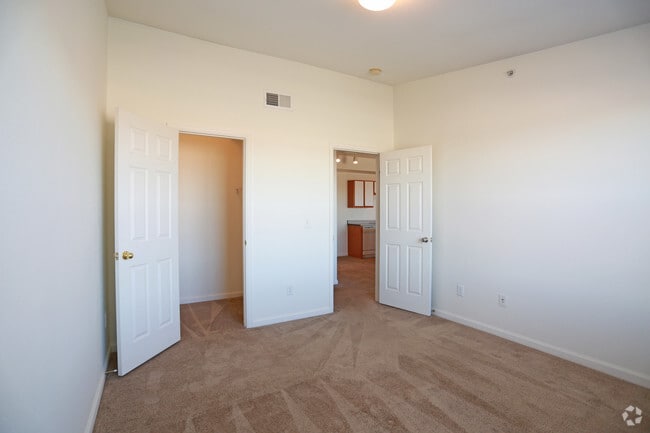 2BR, 1BA - Mesa Verde