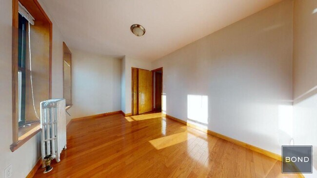 Building Photo - 328 E 14th St Unit 33 Rental