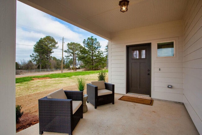 Photo - 2029 Weaver Way