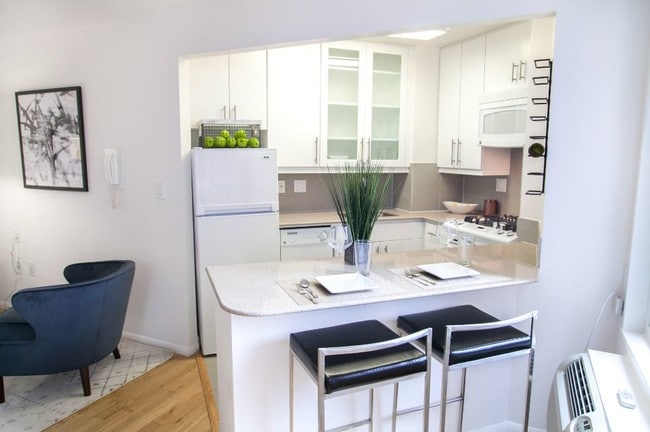 Kips Bay Court - Kips Bay Court Apartments