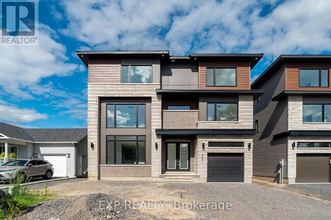 Photo - 489 Duvernay Dr