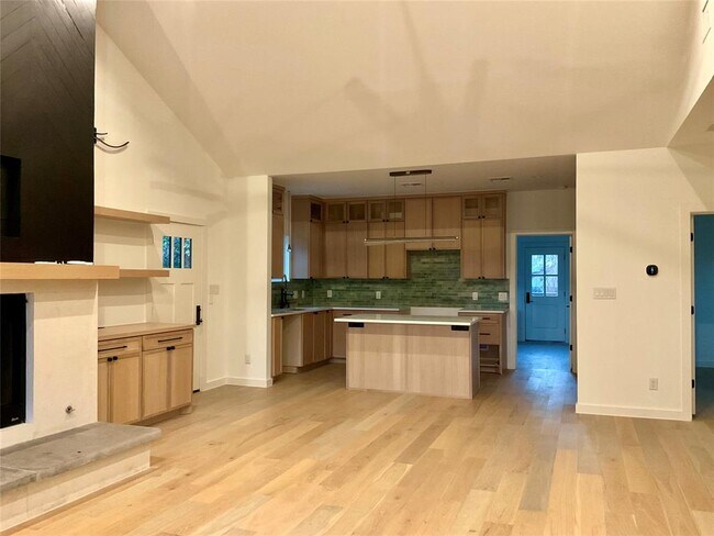 Photo - 1708 Carter St