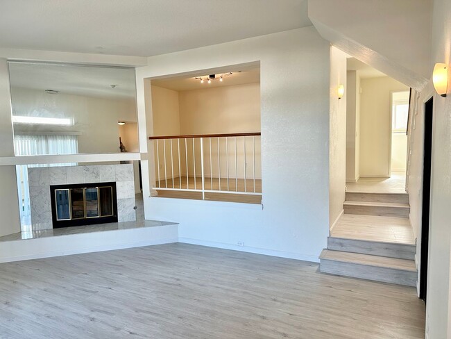 3 bed 2.5 bath Townhouse in South Redondo ... - 3 bed 2.5 bath Townhouse in South Redondo ...