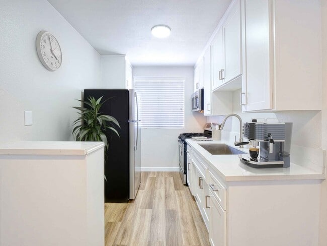 Photo - 21107 Amie Ave