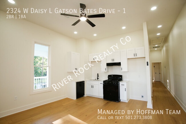 Photo - 2324 W Daisy L Gatson Bates Dr