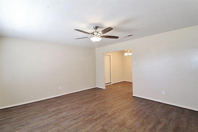 Photo - 610 Overlook Dr