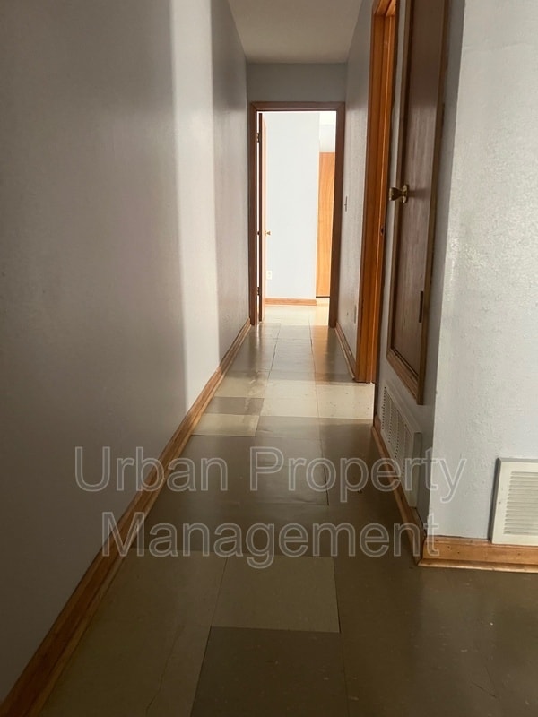 Photo - 110 E Frank Ave