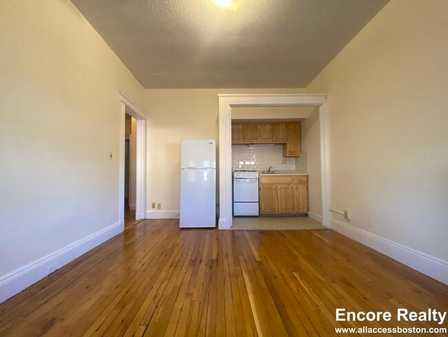 Photo - 112 Lawton St Unidad 3