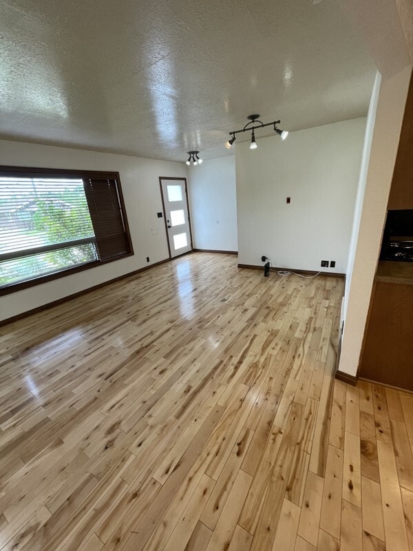 Photo - 582 E 4400 S