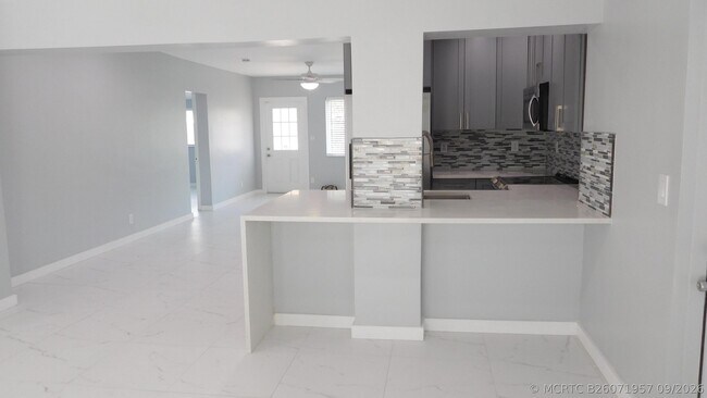 258 NE 22nd St